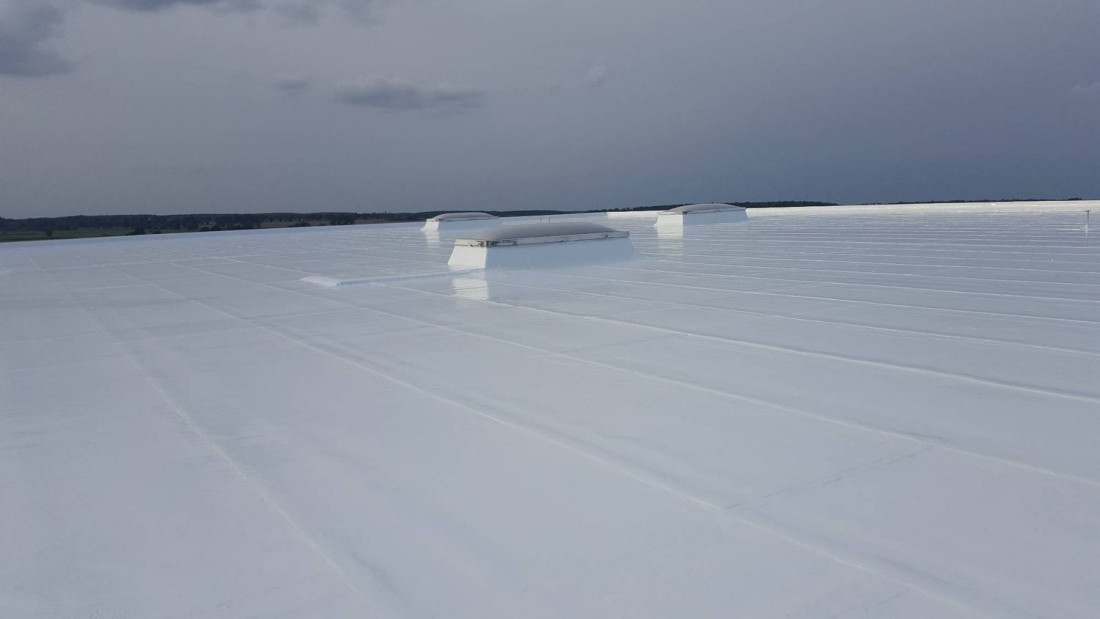 Płynna membrana Hyperdesmo - system do renowacji wyeksploatowanych pokryć dachowych