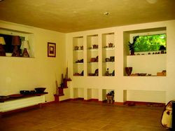 W pomieszczeniu piwnicznym znalazła również swoje miejsce kolekcja pani domu