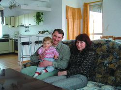 Marzena i Piotr z córką