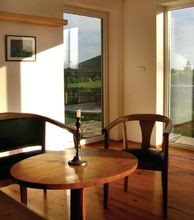  Przeszklony fragment salonu od zachodu