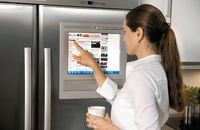 Chłodziarko-zamrażarka Screen Fridge daje niespotykane dotąd możliwości