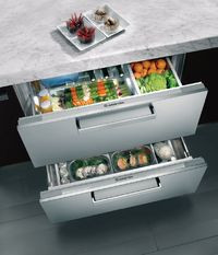 Lodówka Ariston Experience autorstwa Makio Hasuike, to   zupełnie nowa koncepcja przechowywania