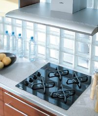 Płyta ceramiczno-gazowa do zabudowy łączy   atrakcyjny nowoczesny design z wygodą użytkowania i czyszczenia