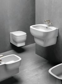 Umywalki, sedesy, bidety