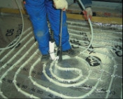  Ślimakowy spos&oacute;b układania rur ogrzewania podłogowego - etap II