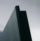 Tetyda ma zaokrąglone krawędzie o profilu R