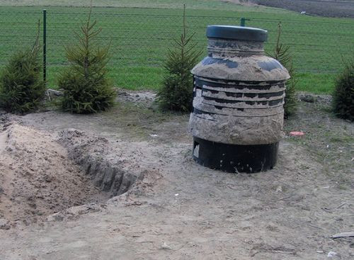 Wykopana studzienka rozdzielcza