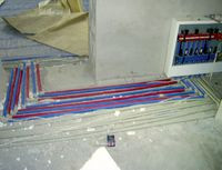 Maty kapilarne wraz z rurkami doprowadzającymi wodę