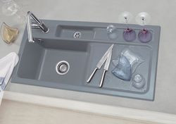 Ceramika &ndash; materiał szlachetny, wśr&oacute;d zlew&oacute;w nieczęsto spotykany &ndash; najbardziej kojarzy się ze stylistyką retro