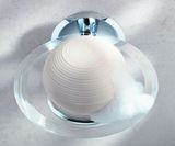 Mydelniczka może zwracać uwagę formą, materiałem, kolorem... albo wszystkim naraz