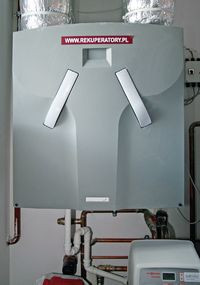 System wentylacyjny z rekuperatorem zapewnia równomierne rozprowadzenie świeżego powietrza w domu, przy jednoczesnym zminimalizowaniu strat energetycznych związanych z wentylacją