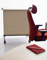 Urządzamy pok&oacute;j do pracy