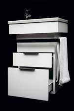  Zestaw ceramiki łazienkowej Łukasza Jaworskiego