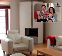 Magdalena, Tomasz i Jaś lubią przebywać w salonie na parterze.