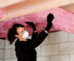 Wełna szklana barwiona na różowo