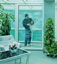 Drzwi aluminiowe antywłamaniowe w 2 i 3 klasie.