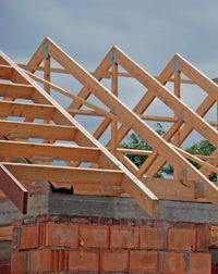 (Silny) kręgosłup dachu