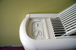 Dom w okolicach Oleśnicy - klimakonwektor stojący