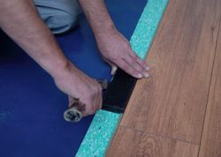 Dobijanie ułożonego rzędu paneli