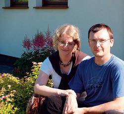 &#8211; Doceniamy walory jednorodzinnego domu, jednak żałujemy, że powstał daleko od miasta. Dziś, bogatsi o pewne doświadczenia, radzimy innym, by mając podobne potrzeby do naszych, zbudowali dom bliżej &#8211; mówią Ewa i Artur