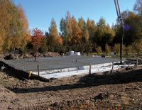 Płyta fundamentowa to często najpewniejszy sposób posadowienia domu na mało stabilnym gruncie