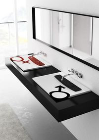 Walentynkowe tatuaże na umywalkach