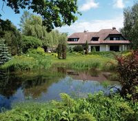 Rozlewisko i kwiecista łąka