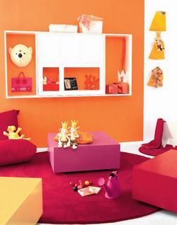 Gdy w domu jest dziecko, wybierzmy farby hipoalergiczne, o właściwościach potwierdzonych certyfikatem (np. Polskiego Towarzystwa Alergologicznego)