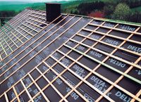 Folia dachowa i ołacenie to obecnie najpopularniejszy podkład dachowy