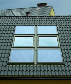 Kolektory płaskie czy próżniowe?