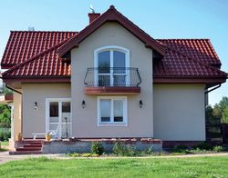 W wyjściowym projekcie taras znajdował się w innym miejscu i był mniejszy. Po adaptacji projektu (za zgodą jego autora) płyta tarasowa została przesunięta i powiększona do 20 m2. To był dobry krok!