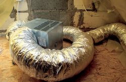 Turbina rozprowadzająca gorące powietrze jest umieszczona na strychu