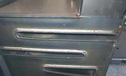 Roboty spawalnicze umożliwiają zwiększenie wydajności produkcji, podnoszą jakość wykonywanych połączeń oraz zapewniają ich powtarzalność