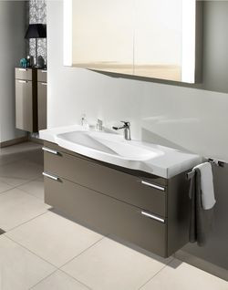 Meble łazienkowe Sentique Villeroy &amp; Boch - nowy wymiar funkcjonalności