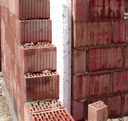 Czy współczynnik przenikania ciepła pustaka ma znaczenie?