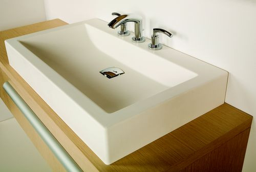 Nowe prostokątne umywalki Space Mineral 