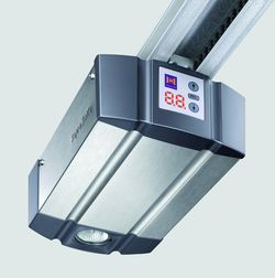 Nowy napęd SupraMatic 3 firmy Hörmann z nowym systemem sterowania radiowego BiSecur