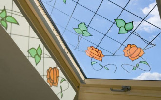 Z witrażem na poddaszu