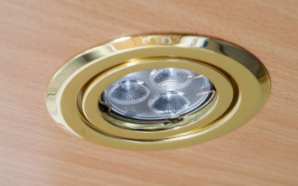 Żywotne oświetlenie