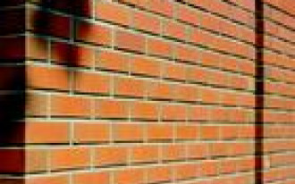 Jaki dom. Solidny, ciepły, czy cichy...