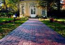 Ścieżki z bruku i betonu