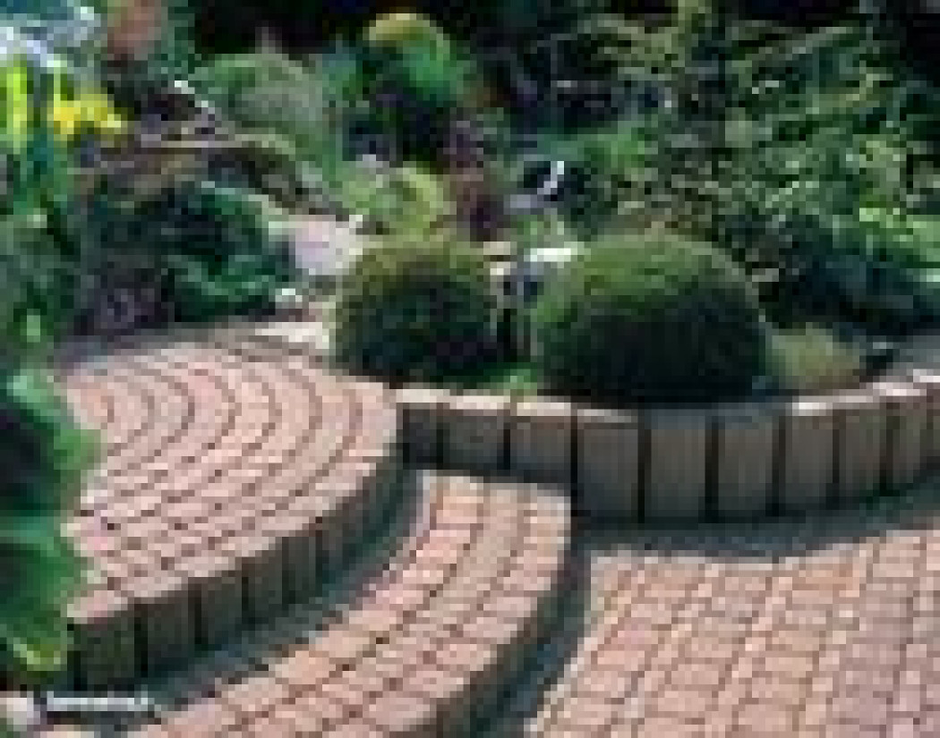 Ściezki i schody w ogrodzie