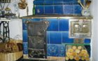 W kuchni, przy kuchni