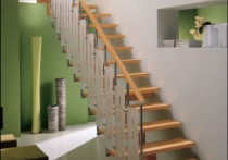 Z piętra na piętro - Schody