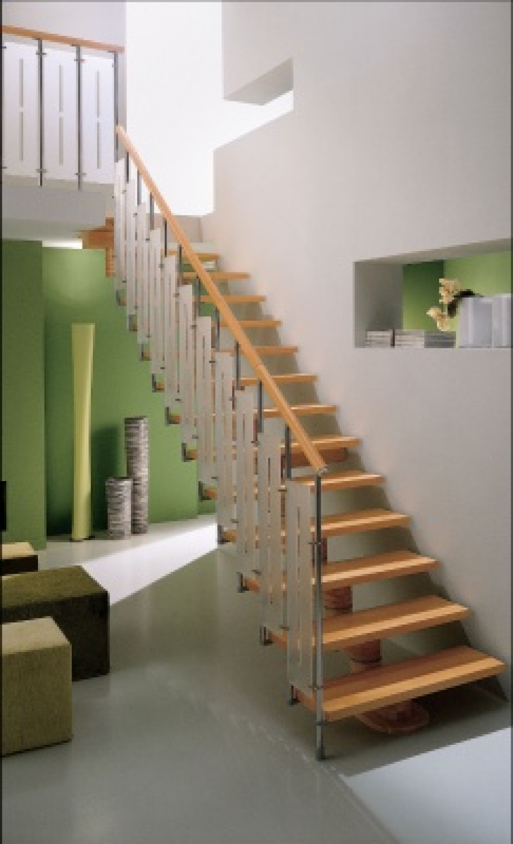 Z piętra na piętro - Schody