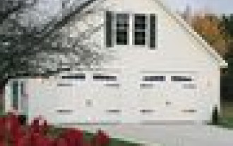 Bramy garażowe w stylu rustykalnym