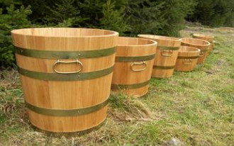 Donice ogrodowe i podpory dla roślin