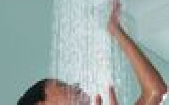 Gra światła i wody w łazience