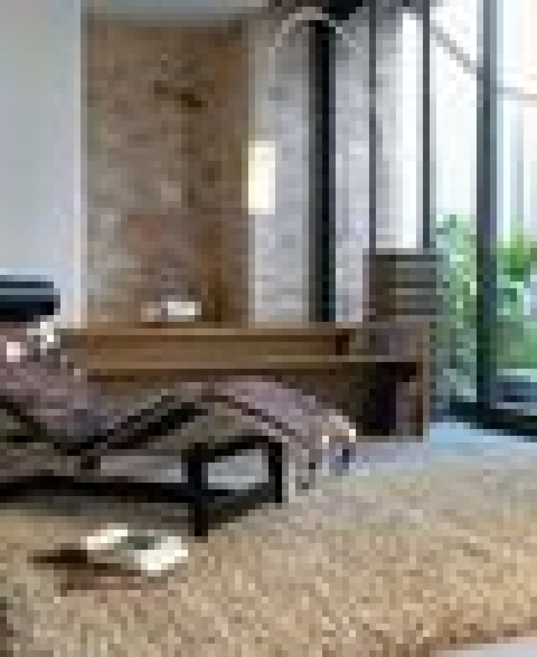 Ściany i podłoga w salonie