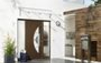 Aluminiowe drzwi zewnętrzne firmy Hörmann z wyposażeniem przeciwwłamaniowym